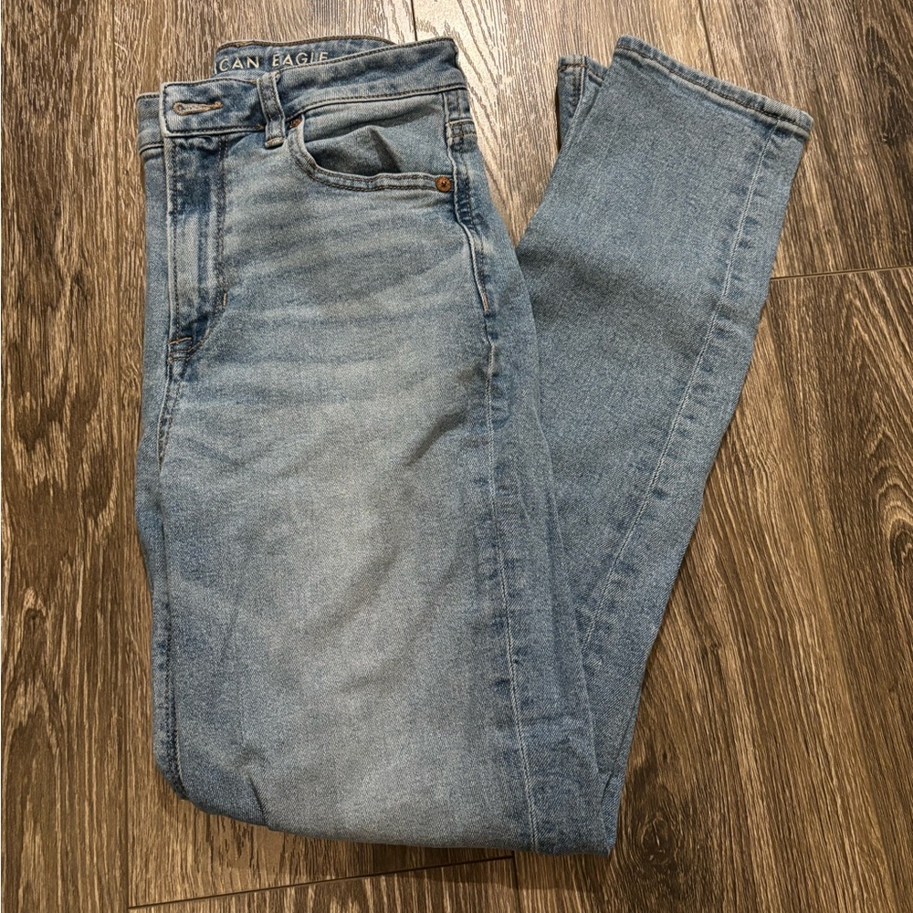 American Eagle Light Blue Mom Jeans